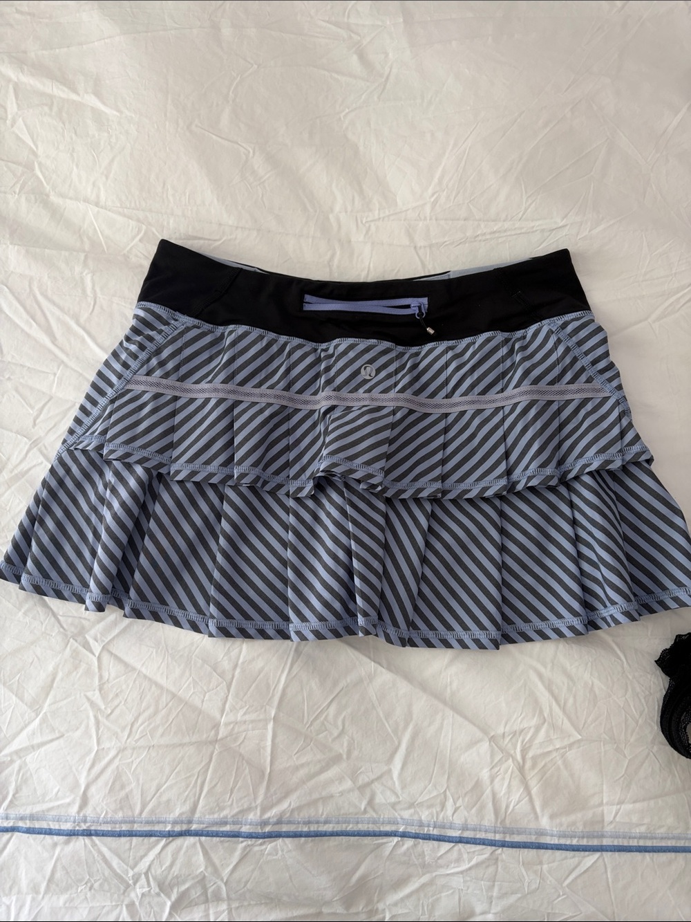 lululemon athletica Black Waist Blue Striped Tiered Skirt